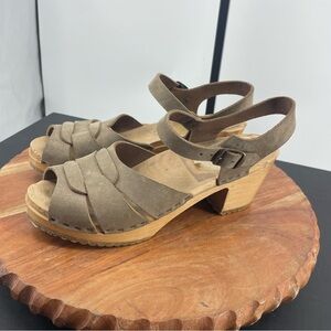 Sven Made in USA Taupe Leather Clogs‎ heels Sz 38 7.5-8